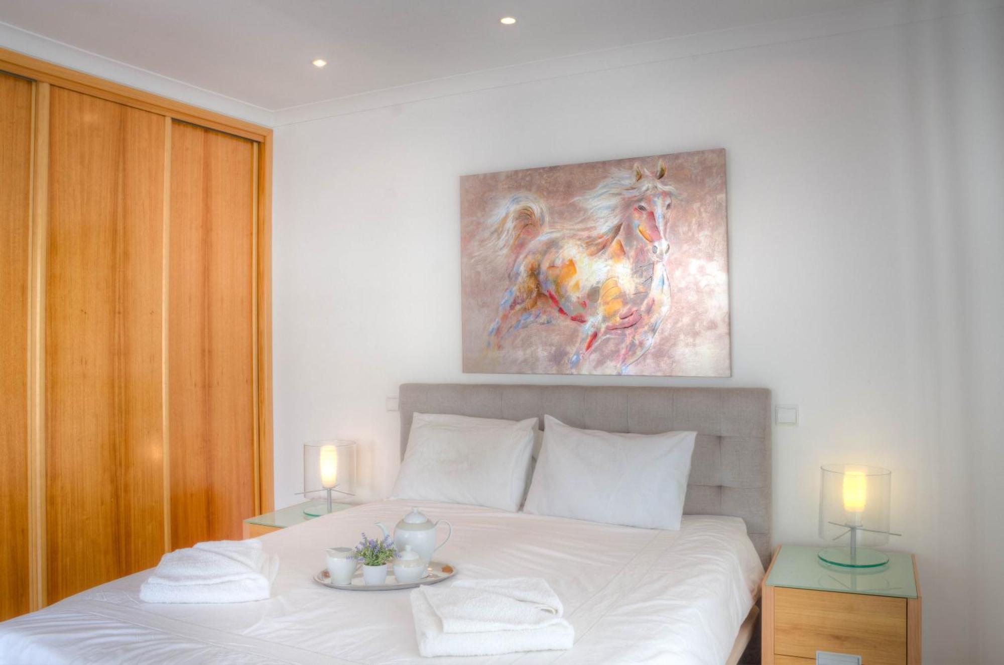 Villa Montanha, Luxury Coastal Villa, With Swimming Pool, Loungers And Alfresco Dining, 10 Min Walk To The Beautiful Praia Da Luz Beach, Shops, Bars And Restaurants! Екстериор снимка