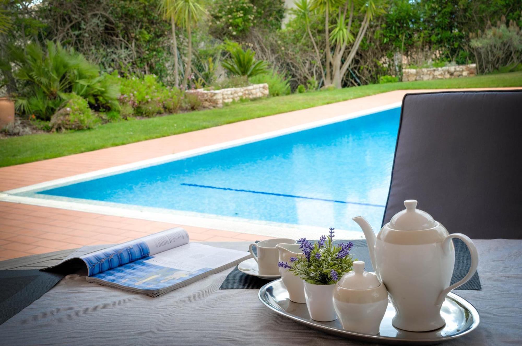 Villa Montanha, Luxury Coastal Villa, With Swimming Pool, Loungers And Alfresco Dining, 10 Min Walk To The Beautiful Praia Da Luz Beach, Shops, Bars And Restaurants! Екстериор снимка