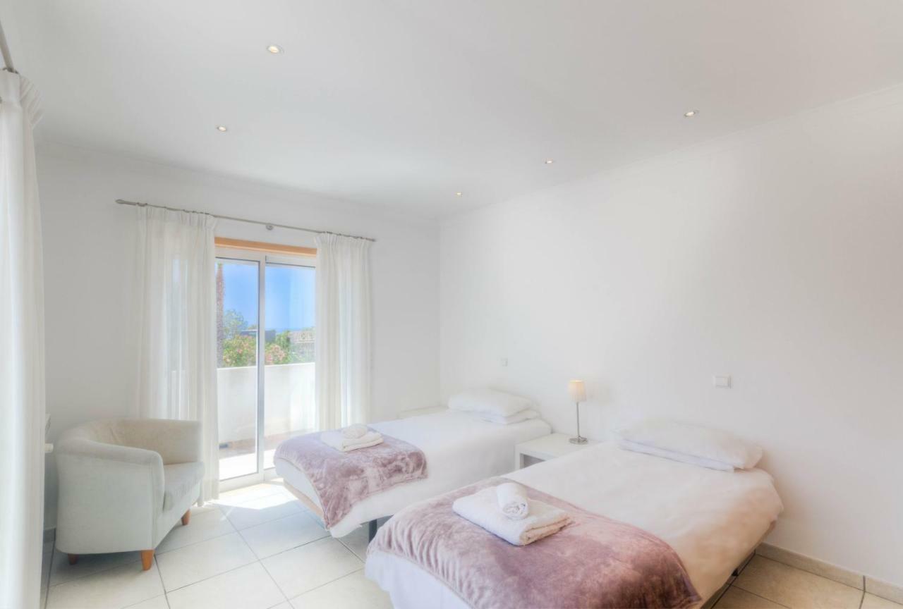 Villa Montanha, Luxury Coastal Villa, With Swimming Pool, Loungers And Alfresco Dining, 10 Min Walk To The Beautiful Praia Da Luz Beach, Shops, Bars And Restaurants! Екстериор снимка